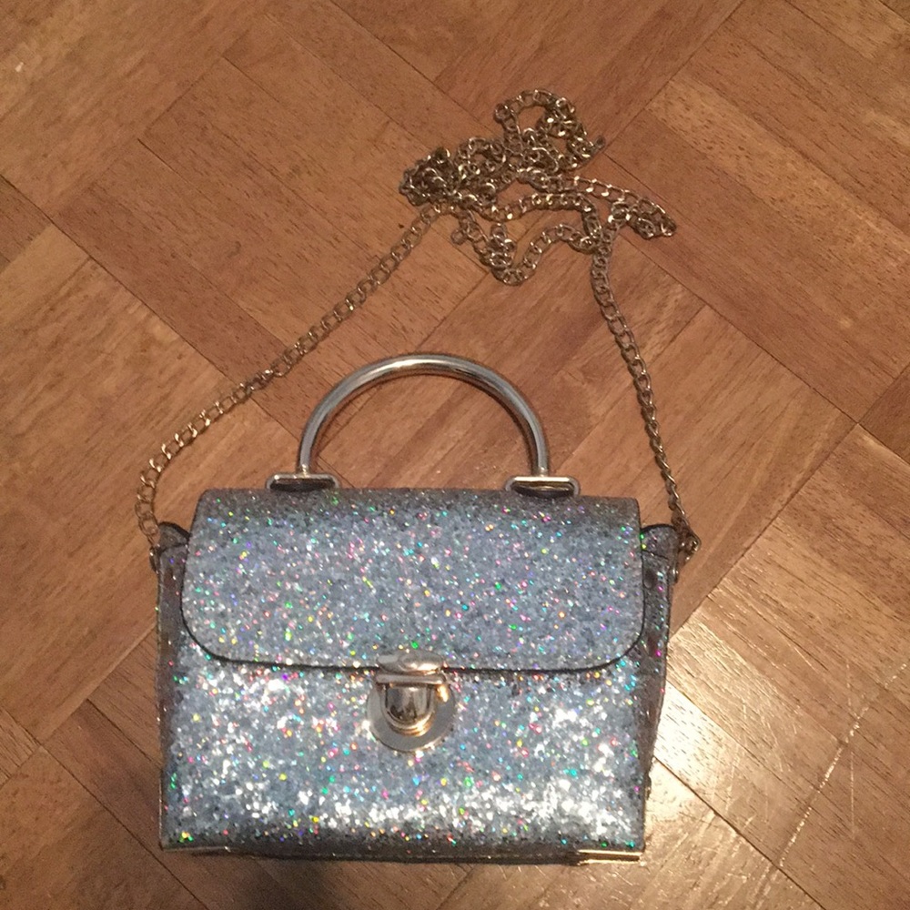 Used 1. Rue 21 purse